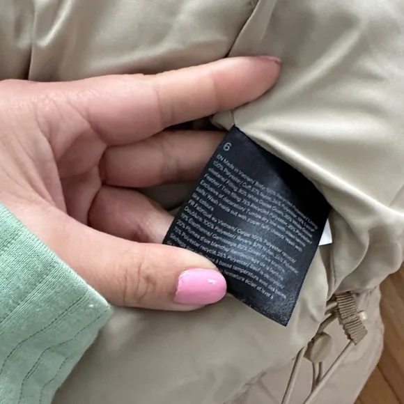 Lululemon Wunder Puff Super-Cropped Jacket Trench Size 6 - Picture 16 of 16